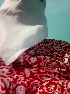 Snapshot of Love-890 chatting on November 2025 08:31:01 PM Love-890 online show from November 2025 08:31:01 PM