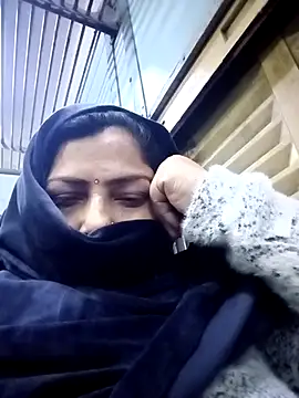 Snapshot of Love-890 chatting on November 2025 01:04:02 AM Love-890 online show from November 2025 01:04:02 AM