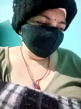 Snapshot of Love-890 chatting on December 2025 03:01:02 AM Love-890 online show from December 2025 03:01:02 AM