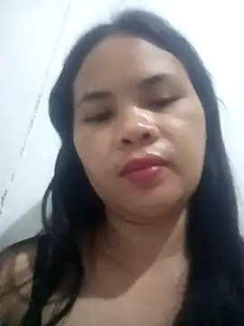 Snapshot of sweet_bella16 chatting on September 2025 05:18:01 PM sweet bella16 online show from September 2025 05:18:01 PM