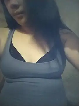 Snapshot of sweet_bella16 chatting on October 2025 08:24:02 AM sweet bella16 online show from October 2025 08:24:02 AM