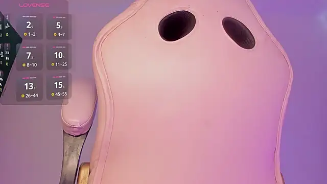 Mia royal online show from March 2026 03:01:02 PM