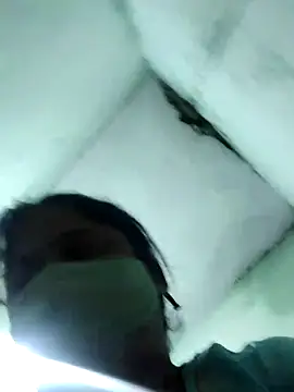 Mmm143 online show from October 2025 07:01:02 PM