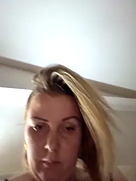 Snapshot of Piccolamonella29 chatting on November 2025 08:19:01 PM Piccolamonella29 online show from November 2025 08:19:01 PM