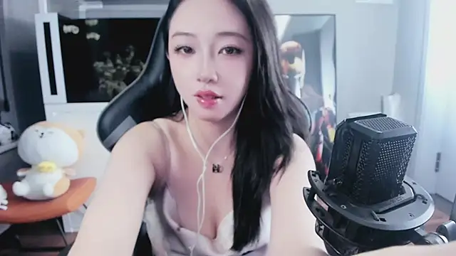 Snapshot of Keke-Bai chatting on September 2025 01:49:01 PM Keke-Bai online show from September 2025 01:49:01 PM