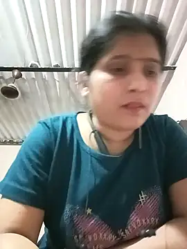 aliya-jaan71 online show from April 2026 05:25:01 PM