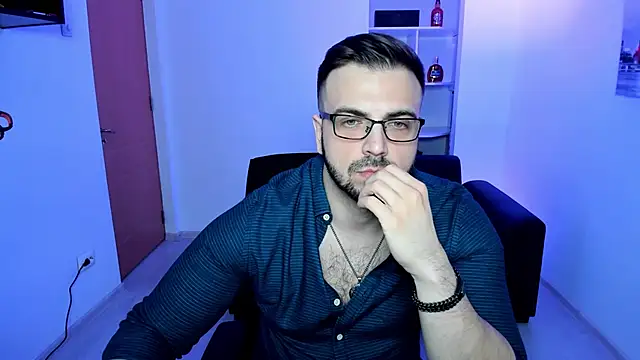 Jace Thorne online show from November 2025 08:18:01 PM