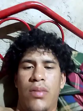 carluis2 online show from February 2026 03:32:02 PM