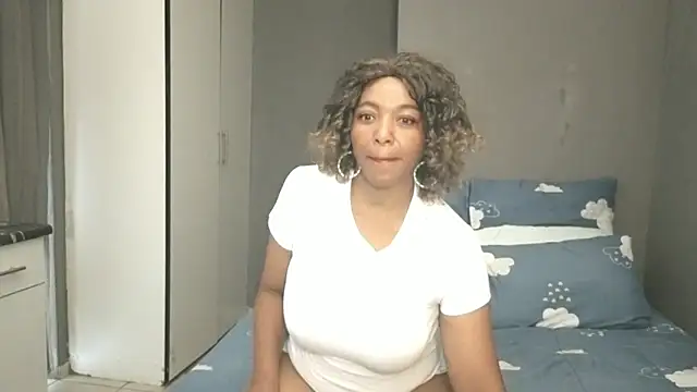 Snapshot of Lillyan_N chatting on January 2026 08:31:02 AM Lillyan N online show from January 2026 08:31:02 AM