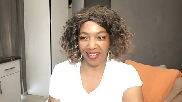 Snapshot of Lillyan_N chatting on January 2026 10:41:02 AM Lillyan N online show from January 2026 10:41:02 AM