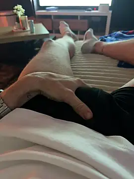 bobsex211 online show from April 2026 07:20:02 PM