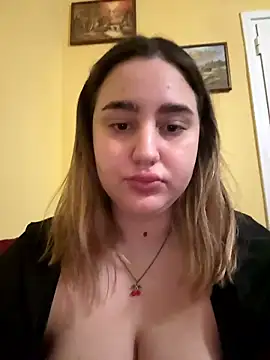 Snapshot of marouska_official chatting on January 2026 06:56:02 PM marouska official online show from January 2026 06:56:02 PM