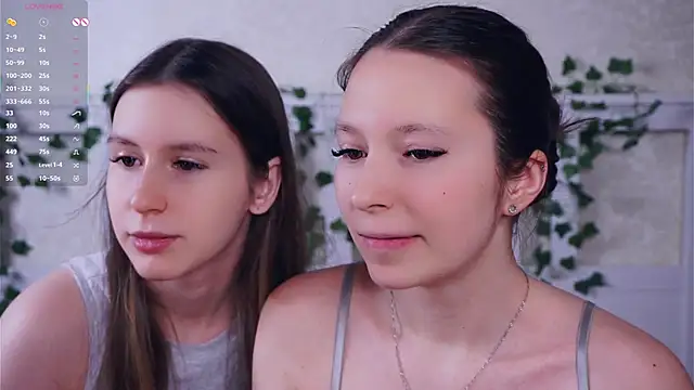 GabrielleLynchard online show from March 2026 09:28:01 PM