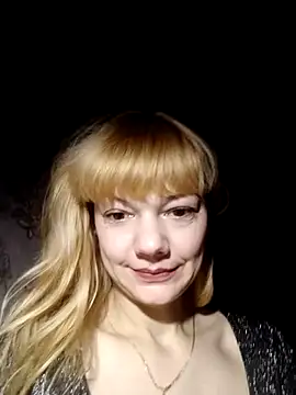 Snapshot of AliceSwan1122 chatting on September 2025 11:32:02 PM AliceSwan1122 online show from September 2025 11:32:02 PM