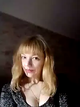 Snapshot of AliceSwan1122 chatting on October 2025 09:04:01 PM AliceSwan1122 online show from October 2025 09:04:01 PM