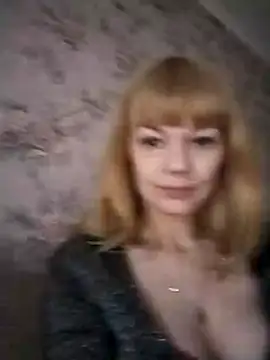 Snapshot of AliceSwan1122 chatting on October 2025 11:24:02 PM AliceSwan1122 online show from October 2025 11:24:02 PM