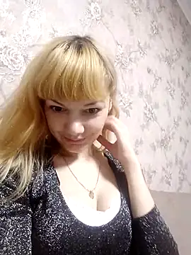 Snapshot of AliceSwan1122 chatting on October 2025 09:42:01 PM AliceSwan1122 online show from October 2025 09:42:01 PM