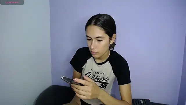 Amber Miiller2 online show from April 2026 08:54:02 PM