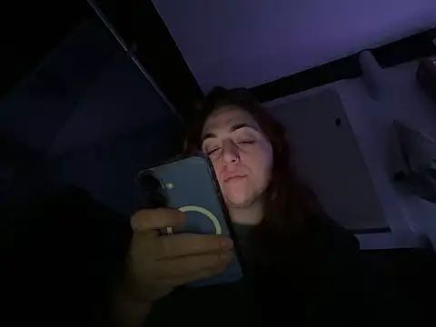 PeridotPrincessOfficial online show from December 2025 10:37:02 PM