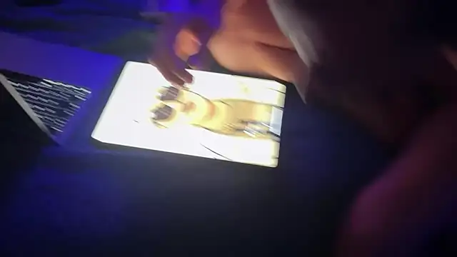 Pedroomp online show from October 2025 08:53:02 PM