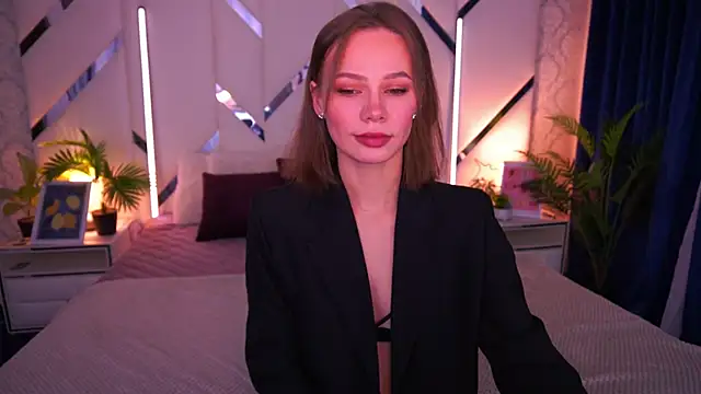 Snapshot of ShyySiren chatting on December 2025 09:04:01 AM ShyySiren online show from December 2025 09:04:01 AM