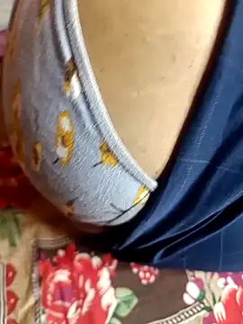 Romantic couple89 online show from October 2025 04:48:02 PM