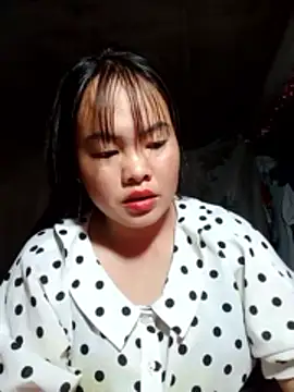 emilyzz online show from February 2026 03:22:02 AM