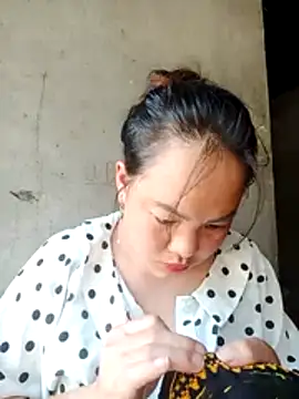 emilyzz online show from March 2026 08:04:01 AM