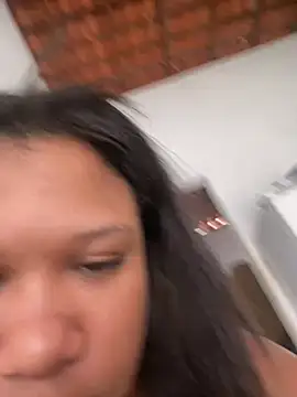 Snapshot of Milenvs chatting on January 2026 05:06:01 PM Milenvs online show from January 2026 05:06:01 PM