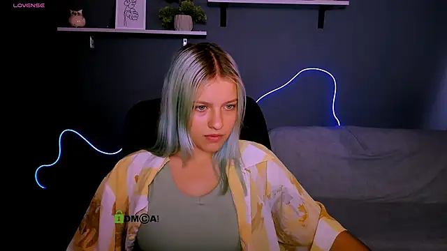 kaela spell  online show from September 2025 01:03:01 PM