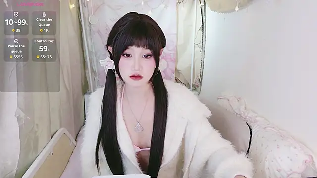 Snapshot of schoolgirl-nurse chatting on December 2025 11:07:01 AM schoolgirl-nurse online show from December 2025 11:07:01 AM