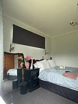 ZoeyJohnson online show from February 2026 11:46:01 PM