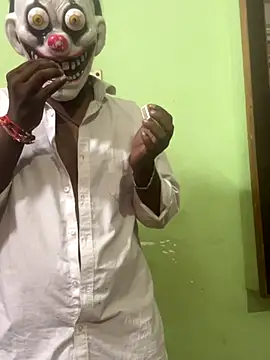 model chat  online show from September 2025 05:47:02 PM