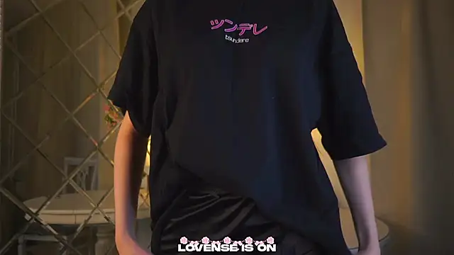 Snapshot of DarcyAspacio chatting on December 2025 11:19:01 AM DarcyAspacio online show from December 2025 11:19:01 AM