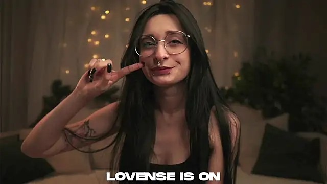 Snapshot of DarcyAspacio chatting on January 2026 11:26:01 AM DarcyAspacio online show from January 2026 11:26:01 AM