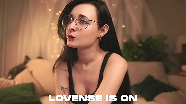 Snapshot of DarcyAspacio chatting on February 2026 11:09:02 AM DarcyAspacio online show from February 2026 11:09:02 AM