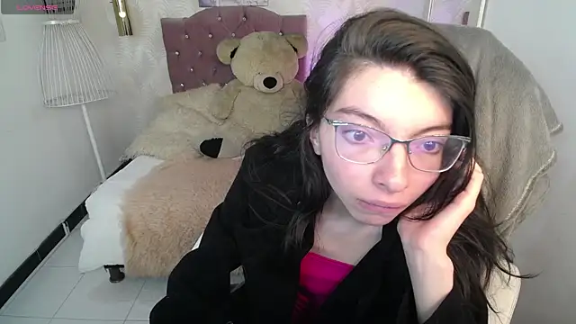 alllyson  online show from October 2025 07:45:01 PM