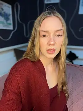 MilaMoone online show from March 2026 10:48:01 AM