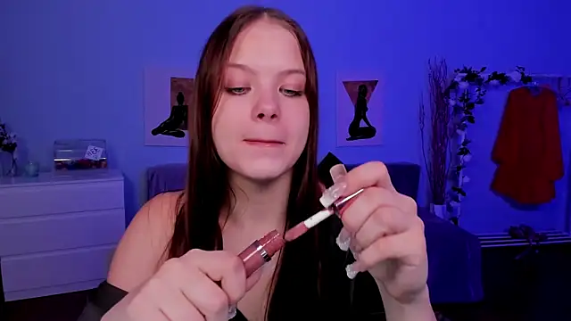 Snapshot of BetsyKiss chatting on November 2025 05:13:02 PM BetsyKiss online show from November 2025 05:13:02 PM