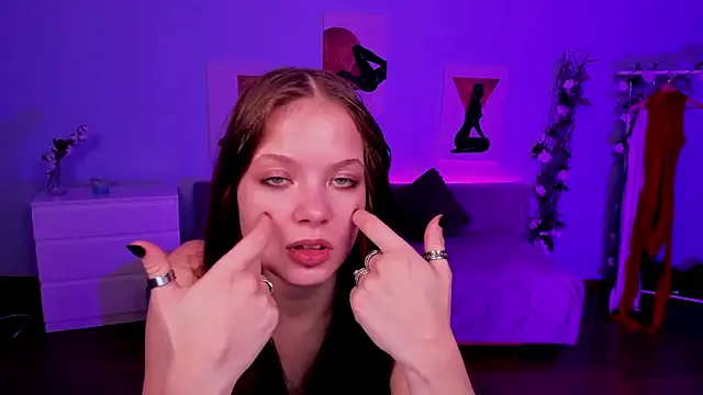 BetsyKiss online show from April 2026 05:10:01 PM