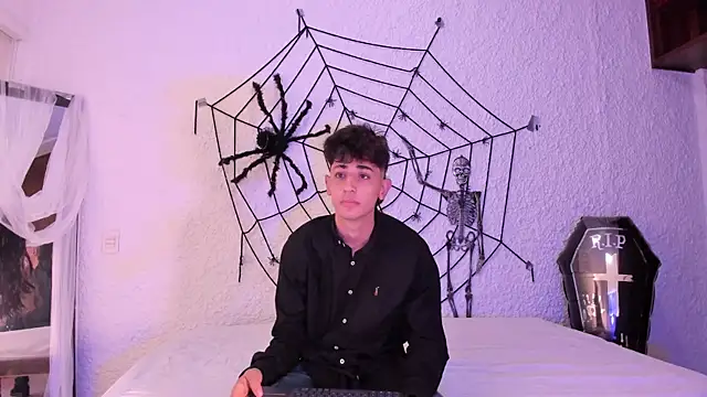 Snapshot of j_martony chatting on October 2025 12:15:02 PM j martony online show from October 2025 12:15:02 PM