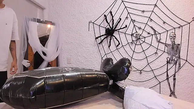 Snapshot of j_martony chatting on October 2025 11:43:01 AM j martony online show from October 2025 11:43:01 AM