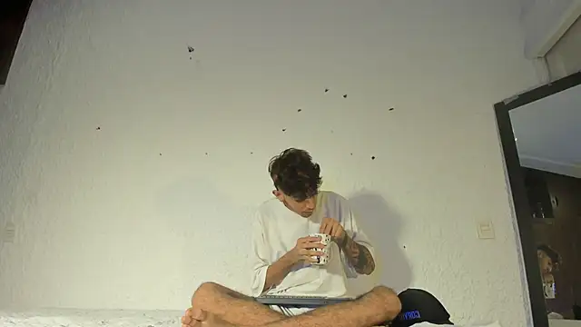 Snapshot of j_martony chatting on November 2025 12:15:01 PM j martony online show from November 2025 12:15:01 PM