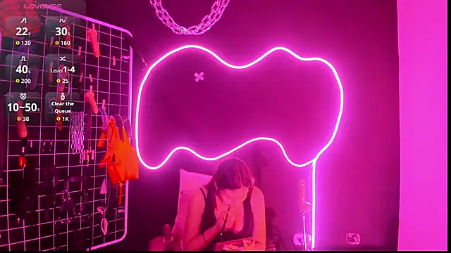 Snapshot of Mistress_Megan_BDSM chatting on October 2025 01:21:01 PM Mistress Megan BDSM online show from October 2025 01:21:01 PM