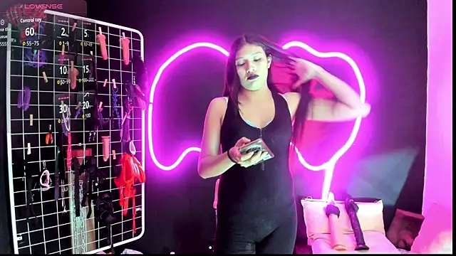 Snapshot of Mistress_Megan_BDSM chatting on October 2025 07:08:01 PM Mistress Megan BDSM online show from October 2025 07:08:01 PM