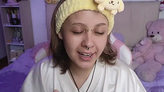 Snapshot of NekoWaifu chatting on May 2026 02:36:02 PM NekoWaifu online show from May 2026 02:36:02 PM