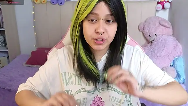 Snapshot of NekoWaifu chatting on May 2026 03:09:01 PM NekoWaifu online show from May 2026 03:09:01 PM