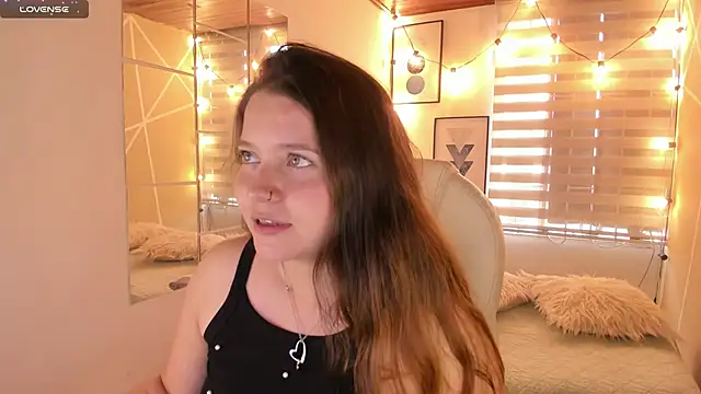 Snapshot of sophiee09_ chatting on March 2026 08:03:01 PM sophiee09 online show from March 2026 08:03:01 PM