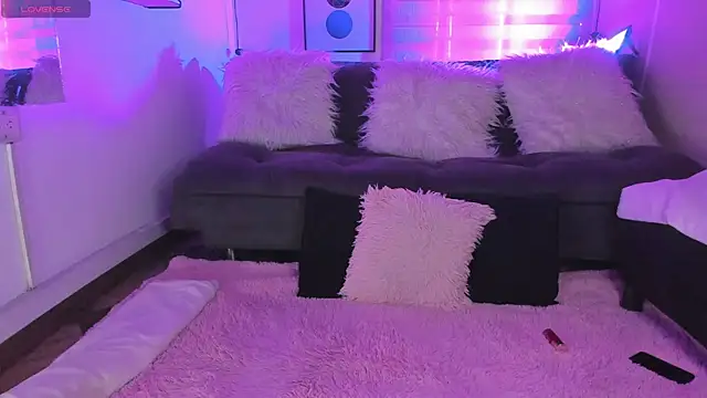 Snapshot of sophiee09_ chatting on April 2026 01:59:01 PM sophiee09 online show from April 2026 01:59:01 PM