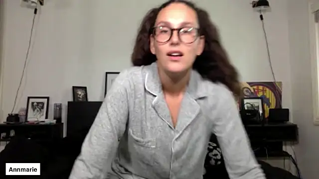 annmarieferrara online show from September 2025 07:18:02 PM